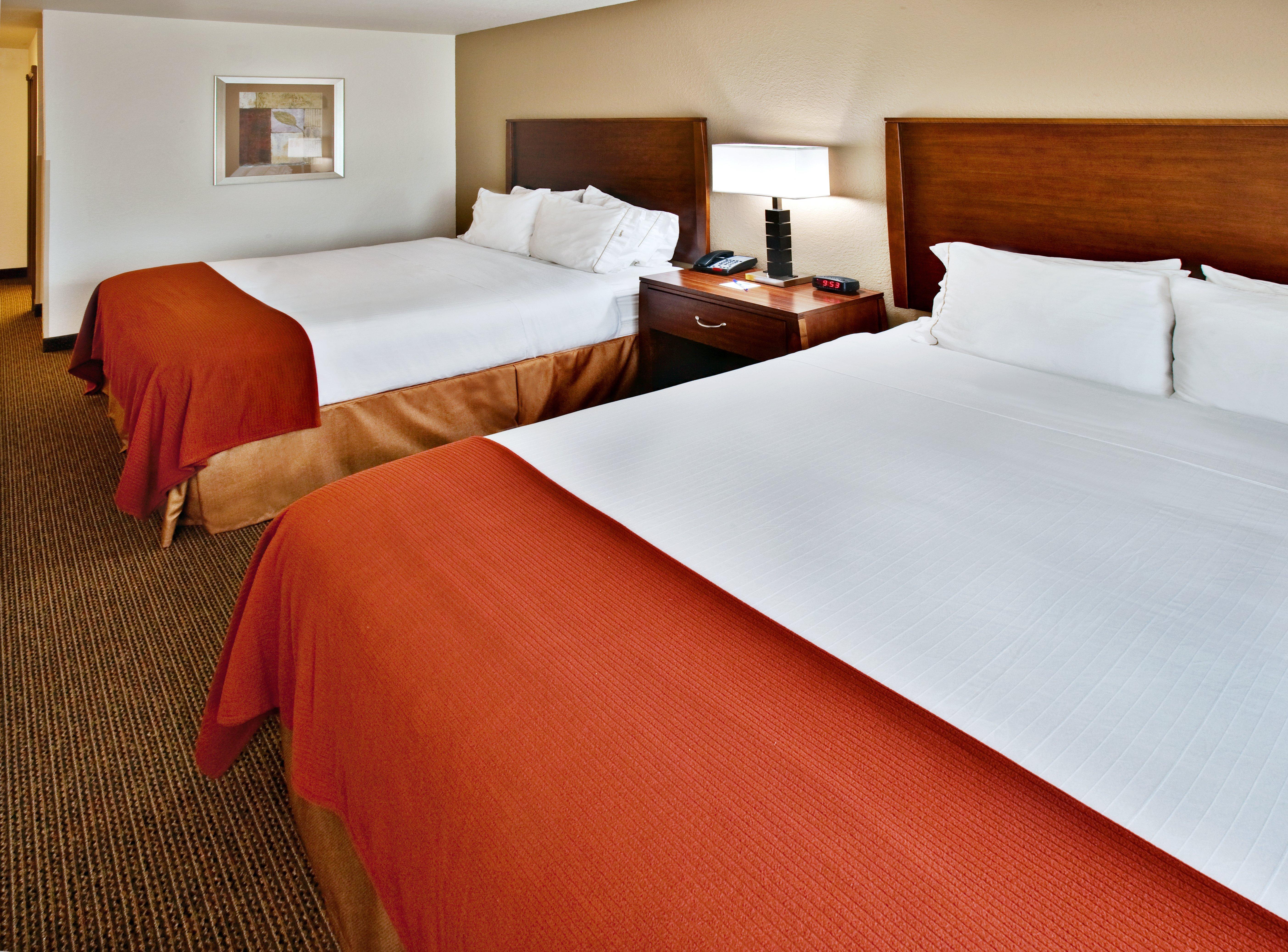 Holiday Inn Express Hotel & Suites - Dubuque West By Ihg Esterno foto