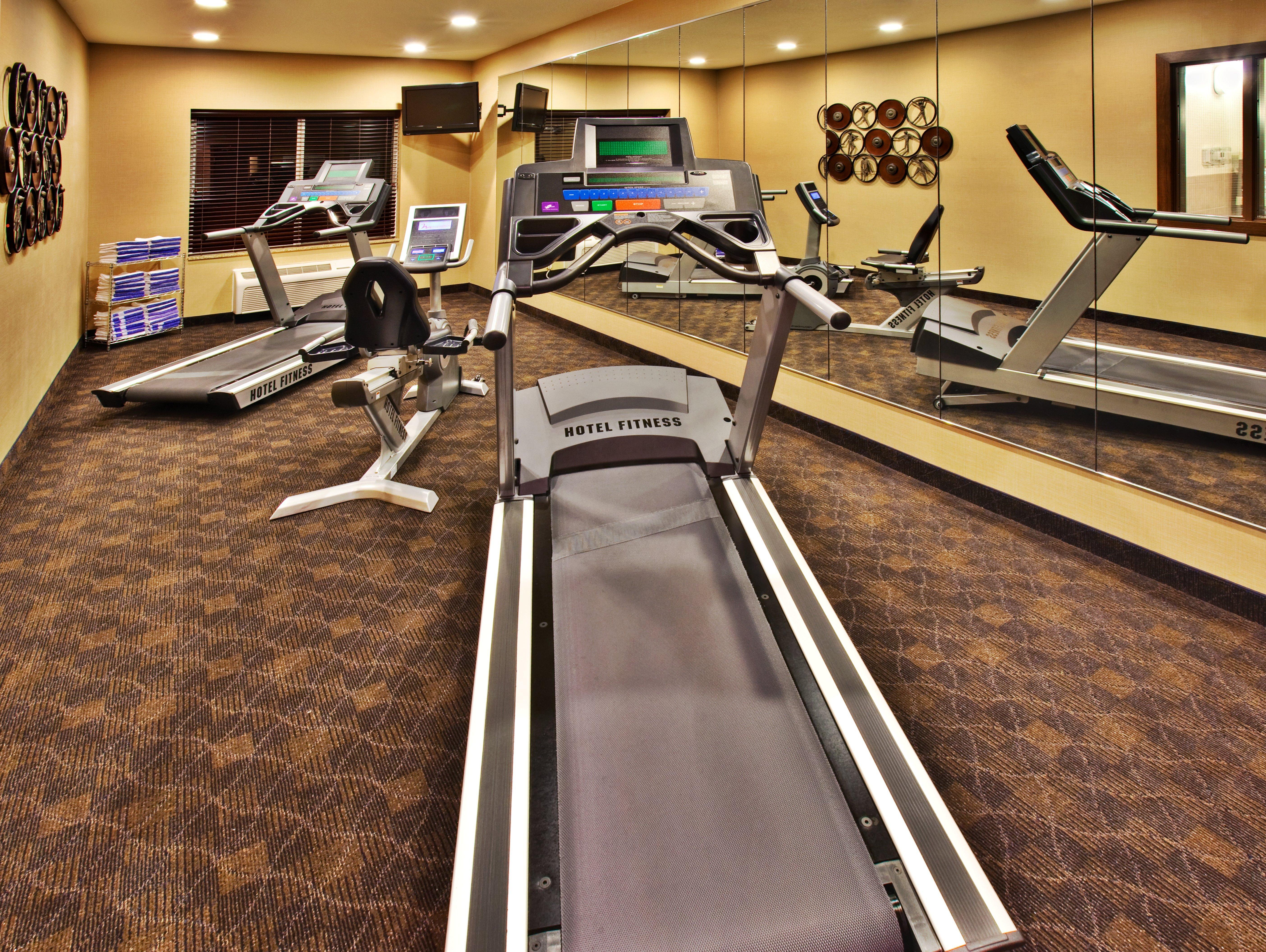 Holiday Inn Express Hotel & Suites - Dubuque West By Ihg Esterno foto