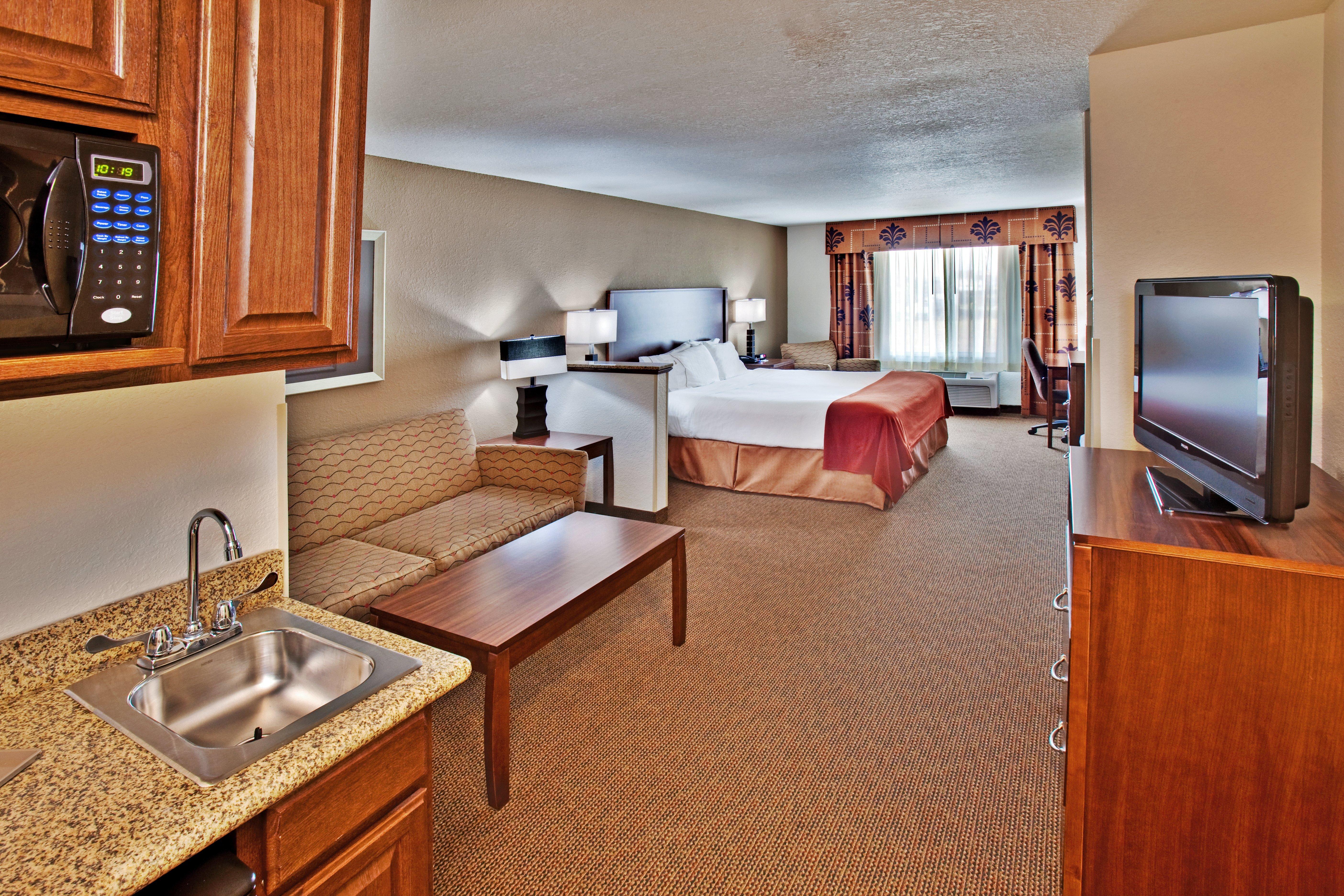 Holiday Inn Express Hotel & Suites - Dubuque West By Ihg Esterno foto