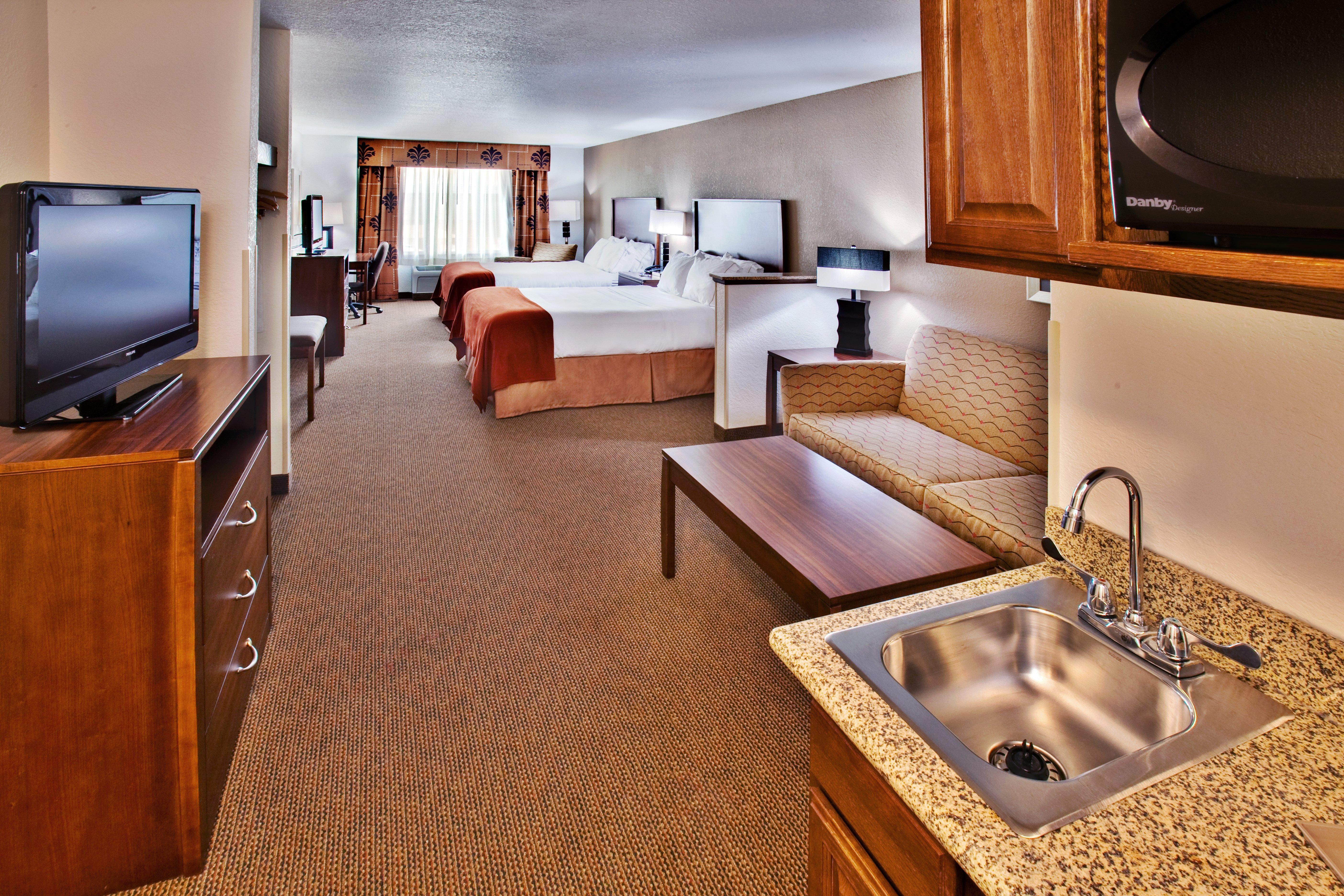 Holiday Inn Express Hotel & Suites - Dubuque West By Ihg Esterno foto